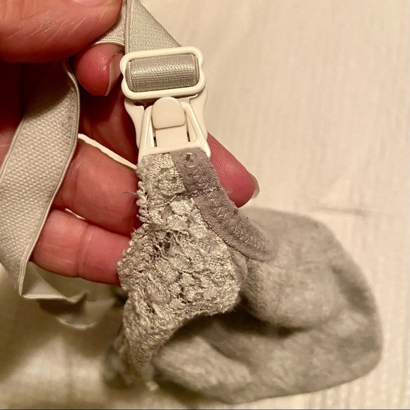 38C NURSING BRA GREY WITH LACE ACCENTS - Picture 7 of 8